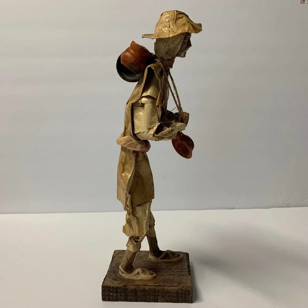 Vintage EB M.R. Cartoneria  Papier-mâché Folk Art Figurine‎ Handmade in Mexico